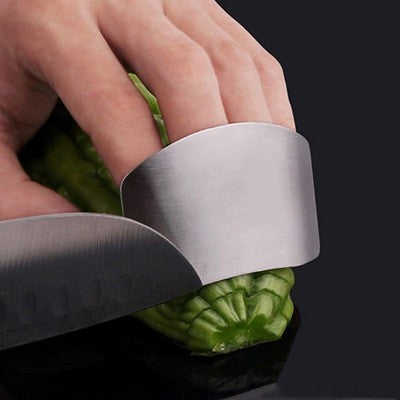 Stainless Steel Finger Guard – Safe Chopping, Stress-Free Cooking